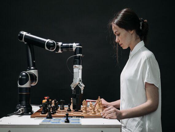 CONSULTORÍA EN INTELIGENCIA ARTIFICIAL: ¿POR QUÉ ES IMPORTANTE ANTES DE AUTOMATIZAR UN NEGOCIO?
